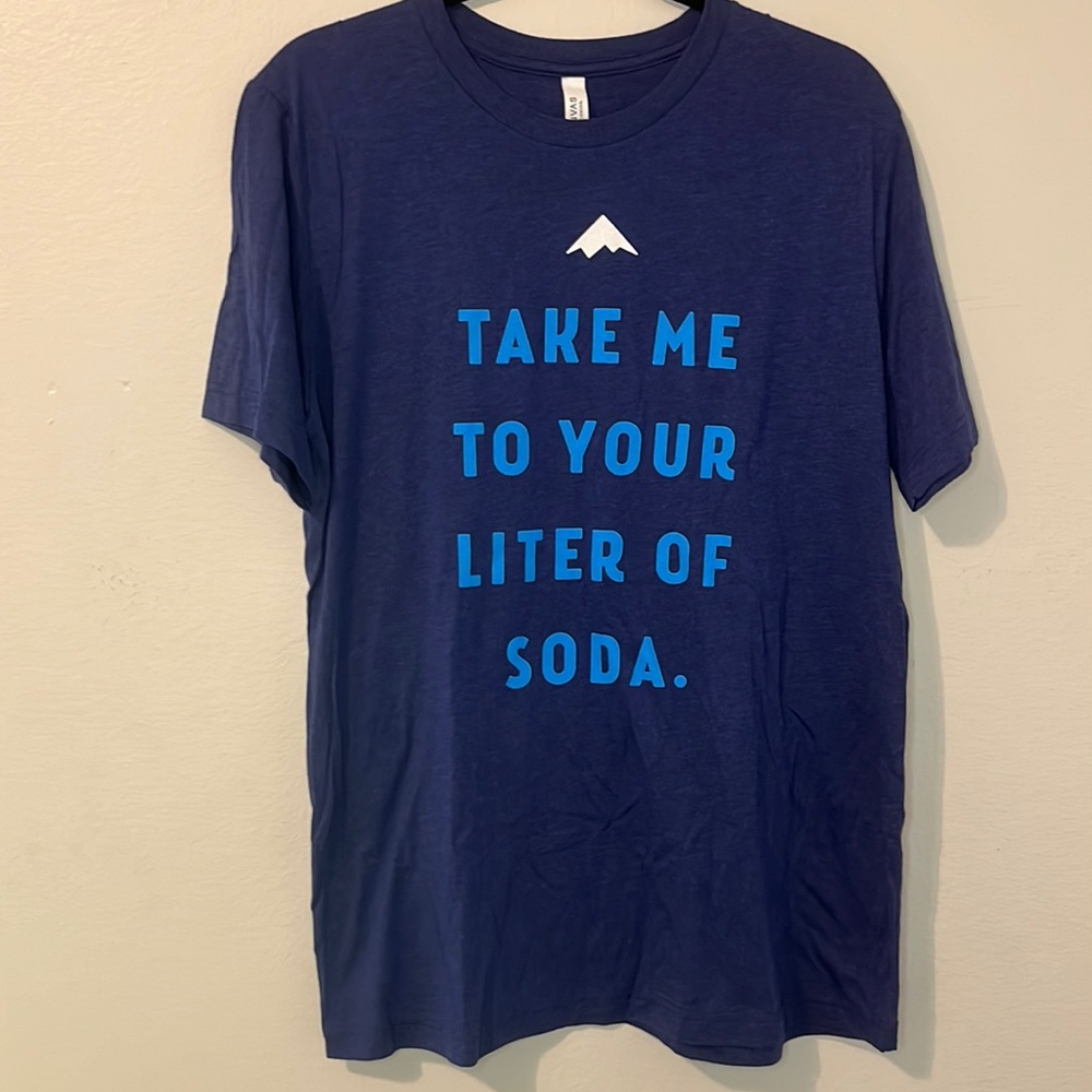 Pinnacle Vodka Promo Shirt Brand New Size L or XL